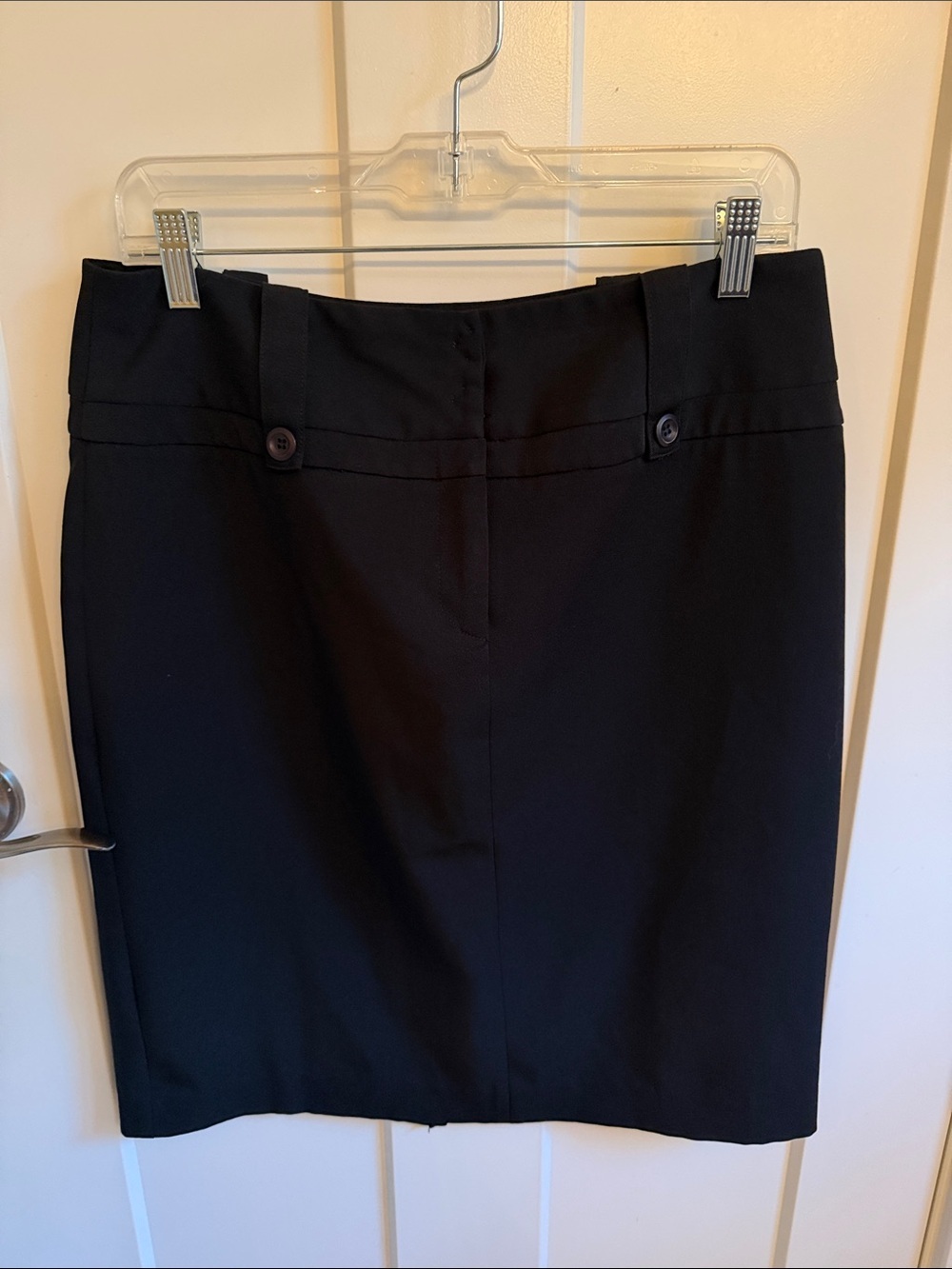 Black Women's Classic Pencil Skirt - size 10, Made in Canada